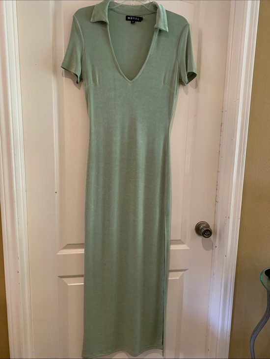 Motel Rocks Dresses & Skirts - Motel Rocks Sage Green Collared V-Neck Maxi Dress - Short Sleeve